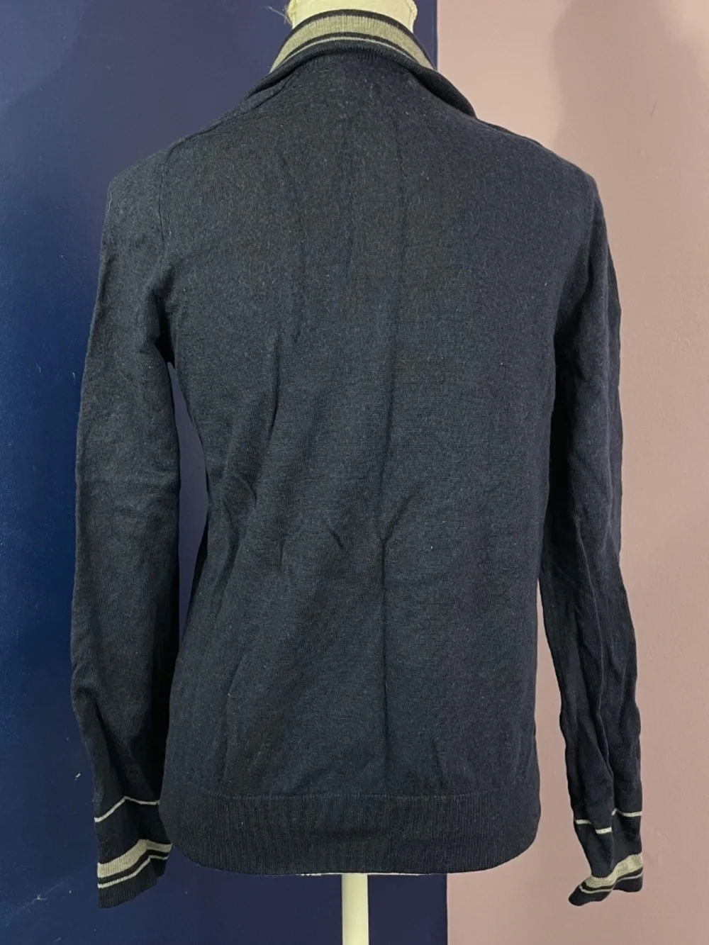 Banana Republic 100% merino